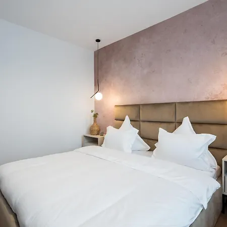 Obsidian | 3bdr | Calea Victoriei Apartment Bucharest